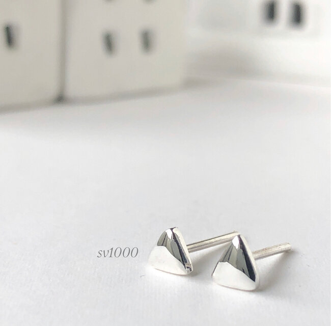 純銀sv1000♡プチピアス  金属アレルギーの方も
