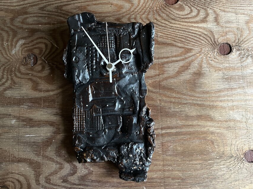 黒POP象嵌　25cm角掛け時計