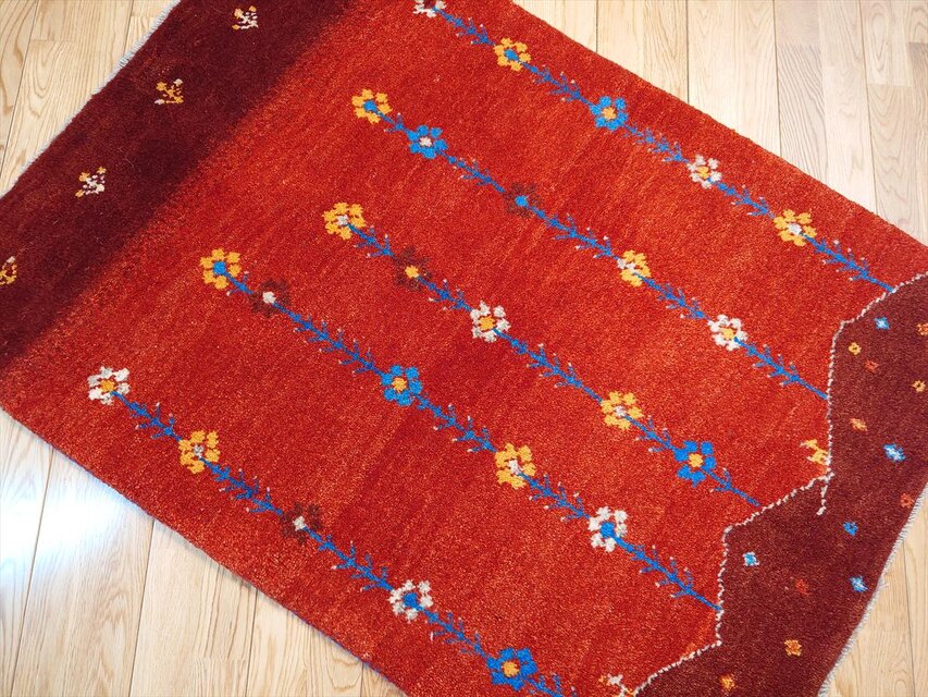ペルシャ ギャッベ 玄関マット大 ウール 118x85cm 茜色 花 丘 RD2176G