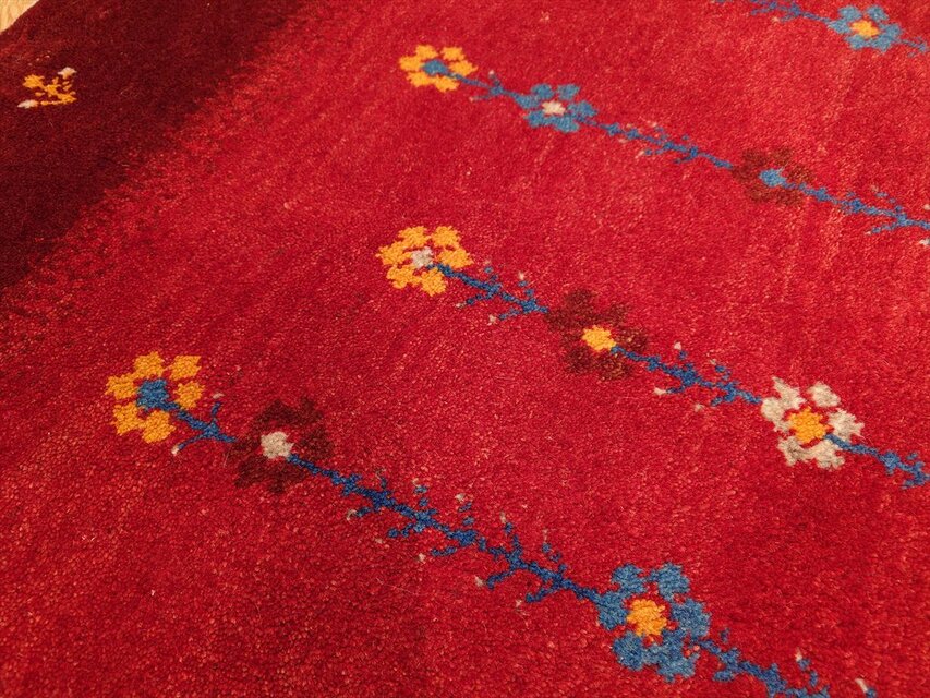 ペルシャ ギャッベ 玄関マット大 ウール 118x85cm 茜色 花 丘 RD2176G