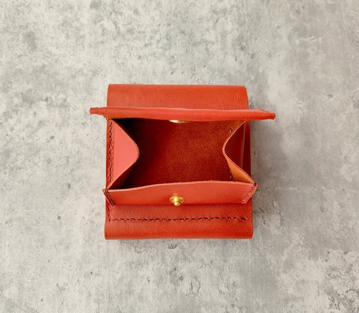 【一点物】薄い二つ折り財布　ハンドメイド イタリアンレザー 手縫い 手染め イタリアンレザー マヤ 手縫い二つ折り財布 アクア 二つ折り財布