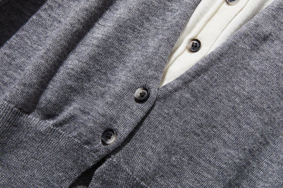 カジュアル過ぎず上品見え 重ね着風カーディガン ウール混 杢