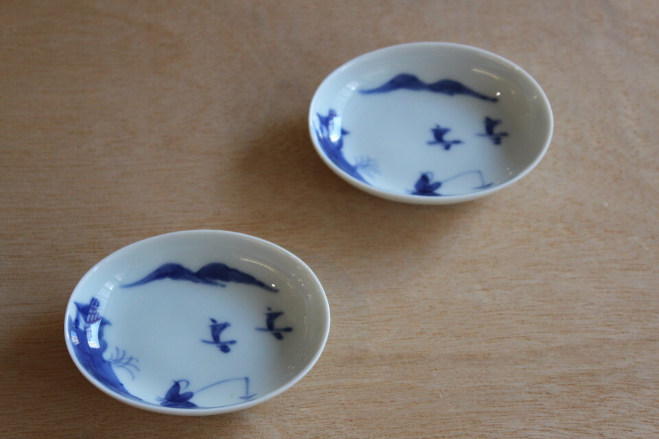 染付山水　楕円小皿