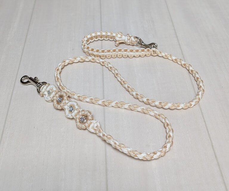 パラコードカフェリード 花モチーフが可愛い 中型、小型犬用 (全長