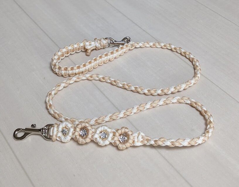 パラコードカフェリード 花モチーフが可愛い 中型、小型犬用 (全長