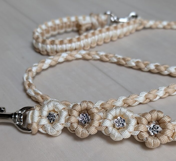 パラコードカフェリード 花モチーフが可愛い 中型、小型犬用 (全長