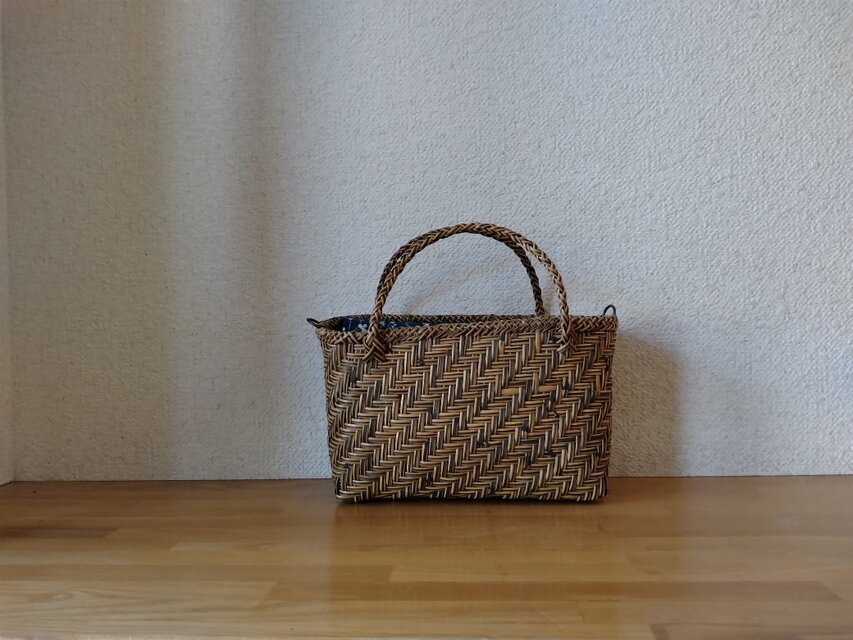 北海道 十勝バスケット 皮籐の小かごバッグ | iichi 日々の暮らしを