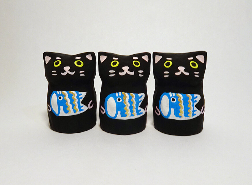 レジン 黒猫鯉のぼり青 25/03 | iichi 日々の暮らしを心地よくする