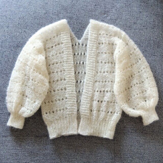 ふんわりモヘアの透かしボーダーボレロ