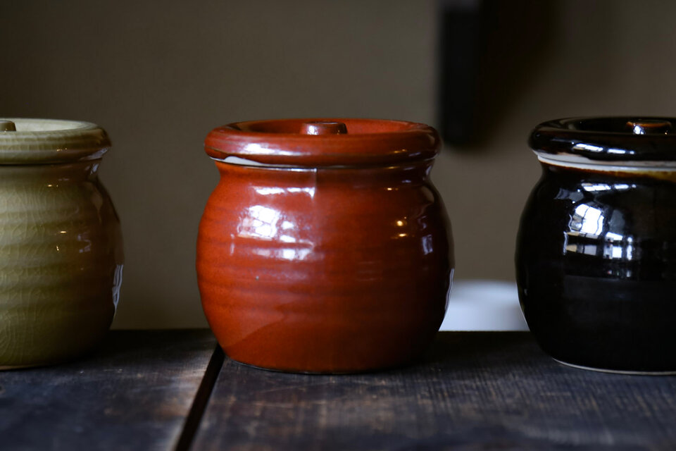 梅干しやお漬物入れにおすすめ お漬物甕（かめ）砂糖壺 赤茶 | iichi