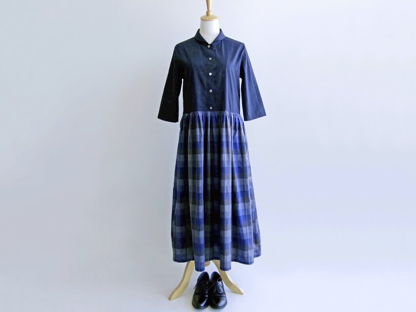 播州織コットン＊クラシカルなワンピース（ギャザースカート青系チェック柄）