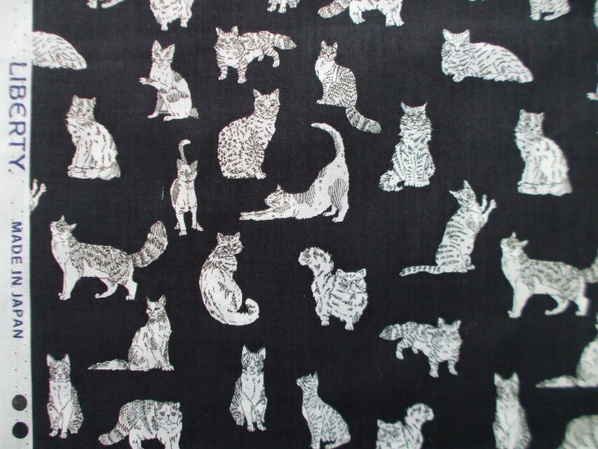 リバティタナローン ミャオウ(Meow) 小さいショールカラーのブラウス