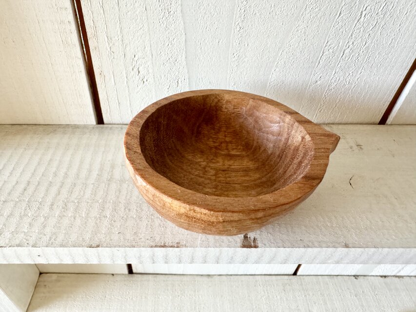 国産胡桃のコロコロとんがり小皿a