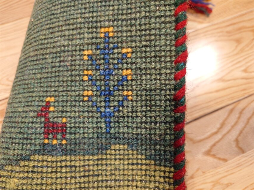 ギャべ⭐︎動物刺繍ラグ 約57cm x 85cm ギャべ⭐︎動物刺繍ラグ 約57cm x 85cm ギャべ⭐︎動物刺繍ラグ