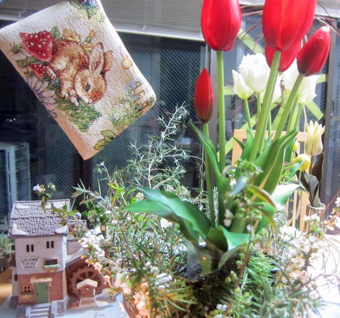 オランダ生地　祝イースター　2025年　S 春の野にウサギのポーチ