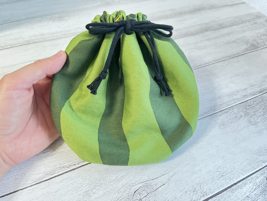 黄色スイカの巾着袋(タネあり)