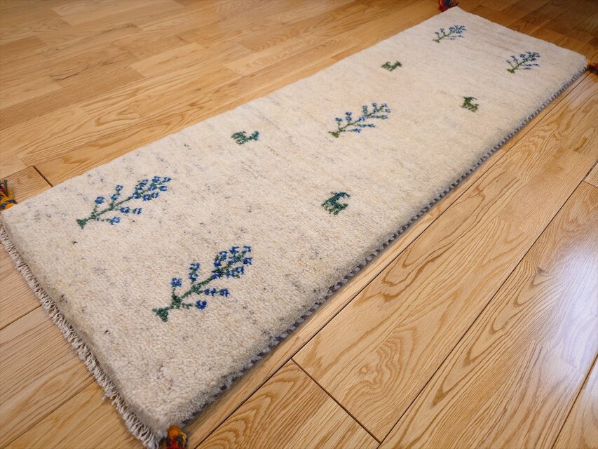 ペルシャ　ギャッベ ランナー中　143×50 アイボリー　ヤギ ペルシャ ギャッベ ランナー中 143×50 アイボリー ヤギ ペルシャ