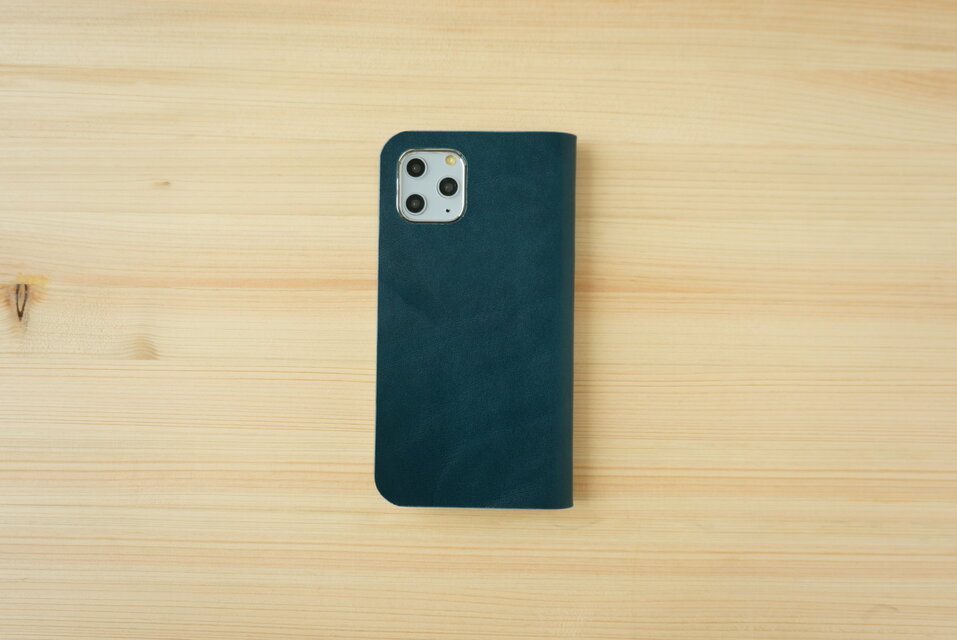 牛革 iPhone16e カバー ヌメ革 レザーケース 手帳型 ネイビー | iichi