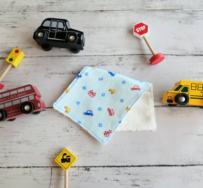 車柄　ハーフハンカチ　ガーゼハンカチ　タオルハンカチ　ダブルガーゼ　水色地　名入れ