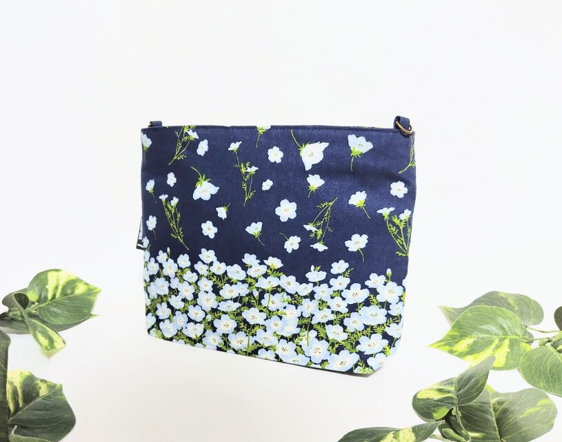 舞うネモフィラ2Wayバッグインバッグ（ネイビー）