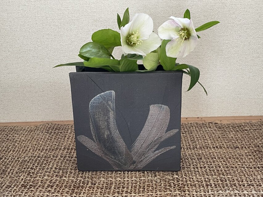 四角い花器
