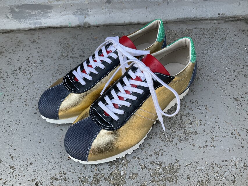 【オススメ１点物シリーズ】即納可 サイズ24.5cm〜25cmのみ EMAのスニーカーがお得に！GOLD・マルチカラー