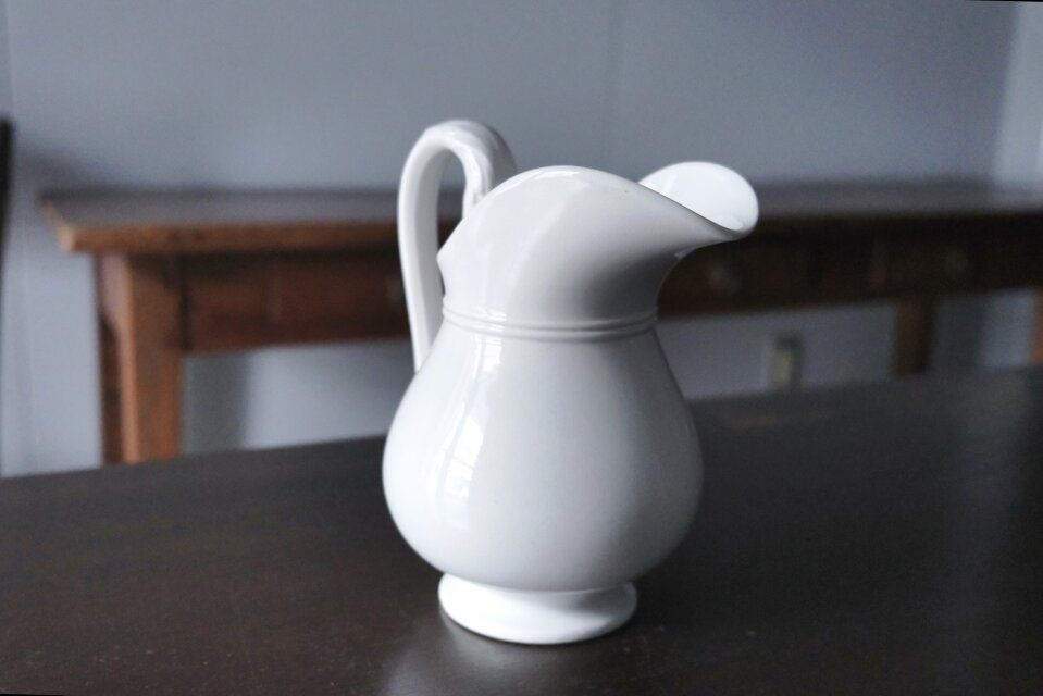 ペクソンヌ フランスアンティーク ピシェ 水差し 花瓶 白 Pexonne 白ピシェ h19.5cm フランス アンティーク 0502144