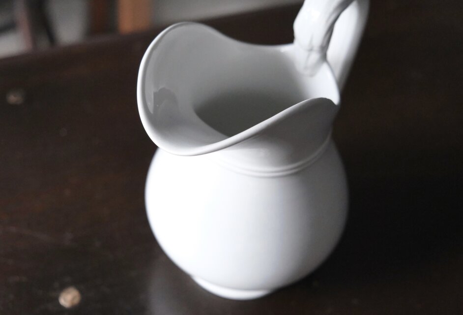 ペクソンヌ フランスアンティーク ピシェ 水差し 花瓶 白 Pexonne 白ピシェ h19.5cm フランス アンティーク 0502144