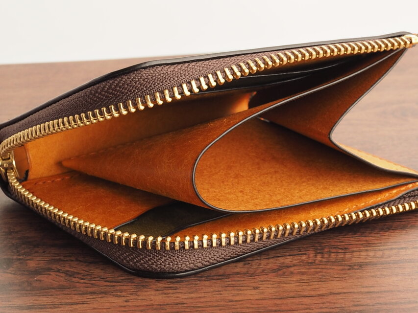 総手縫い│イタリアンレザーマルゴー│L字ファスナーのミニウォレット