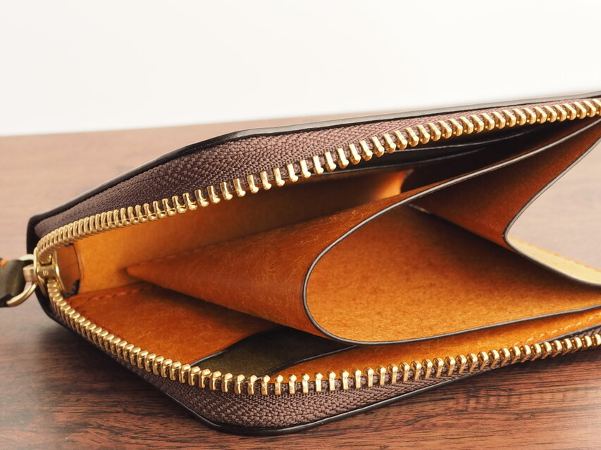 薄くて小さなフラグメントケース【レッド】財布　イタリアンレザー　マルゴー 薄くて小さなフラグメントケース【レッド】財布 イタリアン