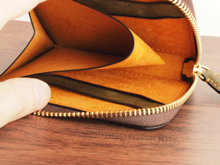 総手縫い│イタリアンレザーマルゴー│L字ファスナーのミニウォレット