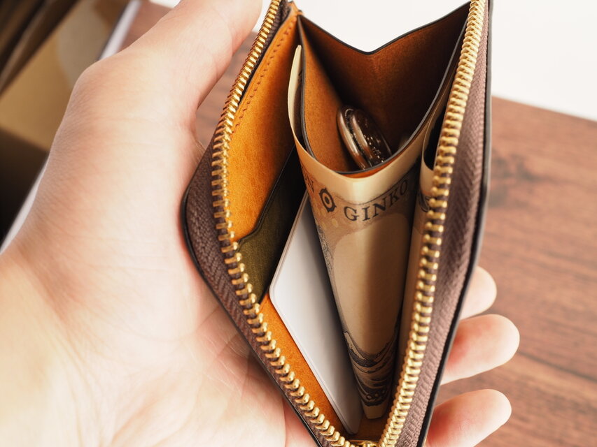 総手縫い│イタリアンレザーマルゴー│L字ファスナーのミニウォレット