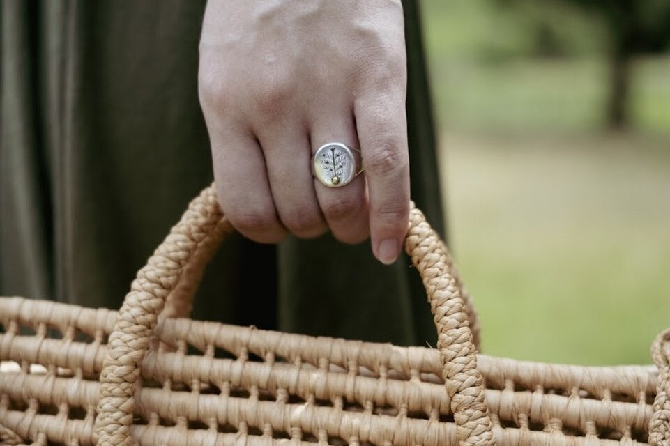 tree signet ring