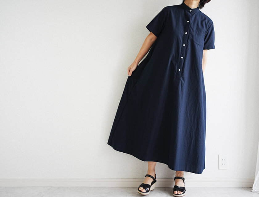 キリッと可愛い❤︎スタンドカラーワンピース 半袖 　ネイビー　No.283