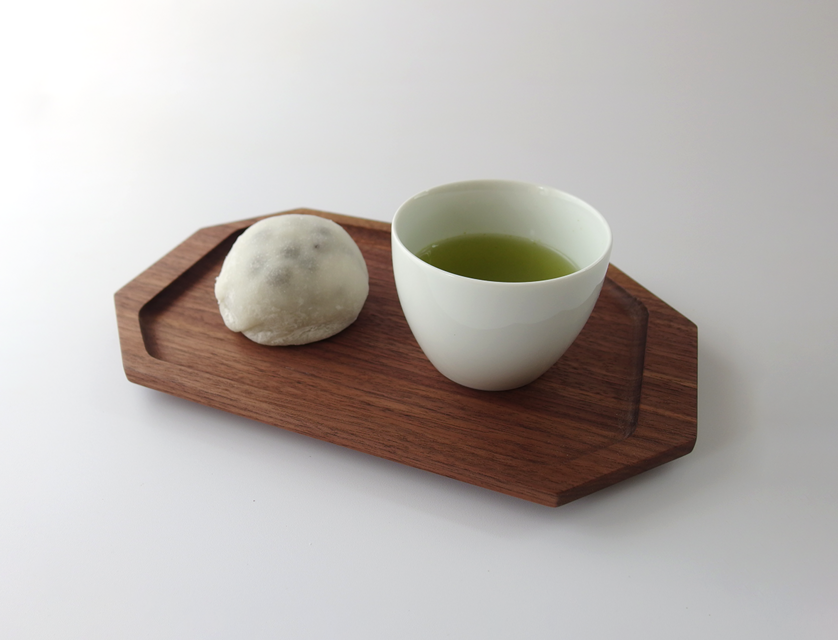 おもてなしプレート【ウォールナット/Sサイズ】木のお皿　トレイ　ウッドプレート