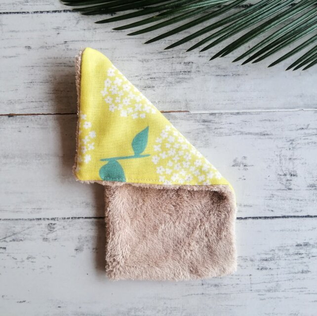 北欧風の花　ハーフハンカチ　ガーゼハンカチ　タオルハンカチ　ミニタオル　小さい　プチギフト　名入れ