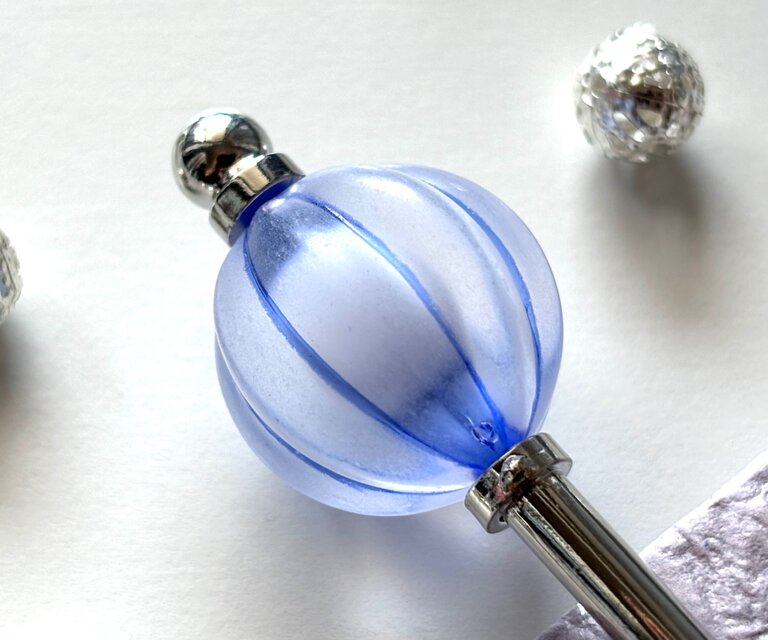 かんざし　すりガラス風ぼんぼりの様な大玉ビーズ　水色　青　ブルー　シルバー　一本挿し　一本簪　涼しげ　夏のコピー