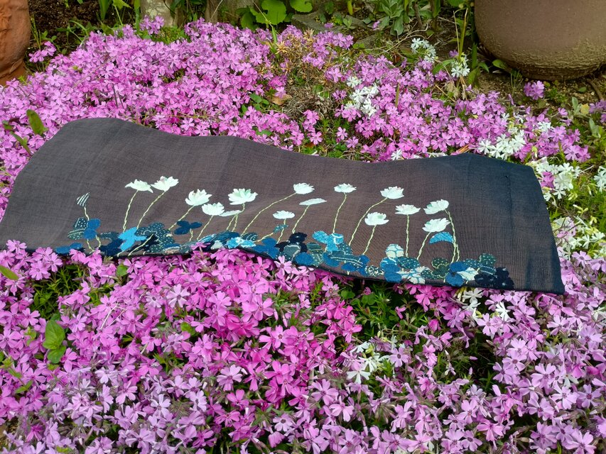 ヴィンテージ藍の布絵 しろつめ草 | iichi 日々の暮らしを心地よくする
