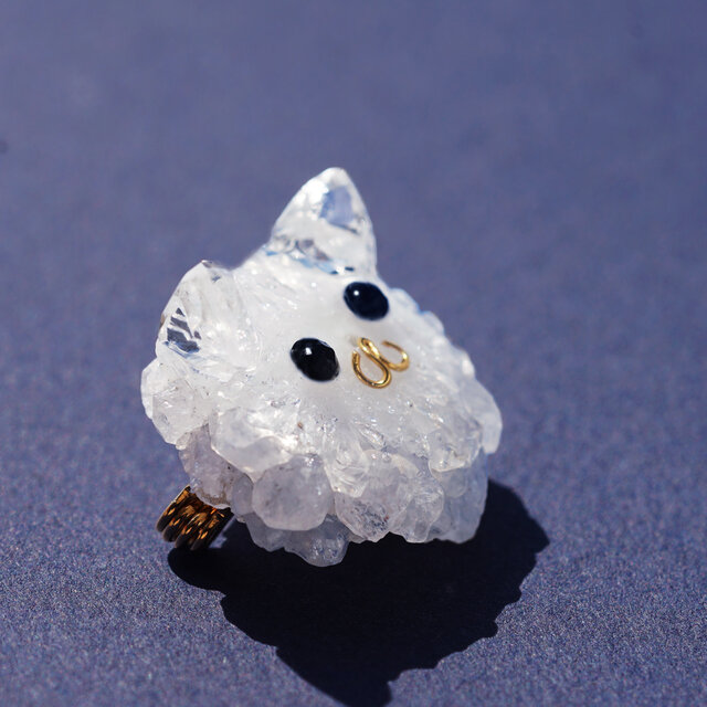 水晶原石スライスによる猫のブローチ ～福猫 | iichi 日々の暮らしを