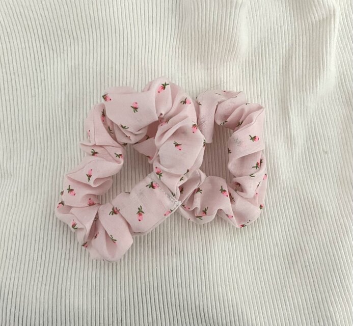 2pcs シュシュ花柄pink floral scrunchies