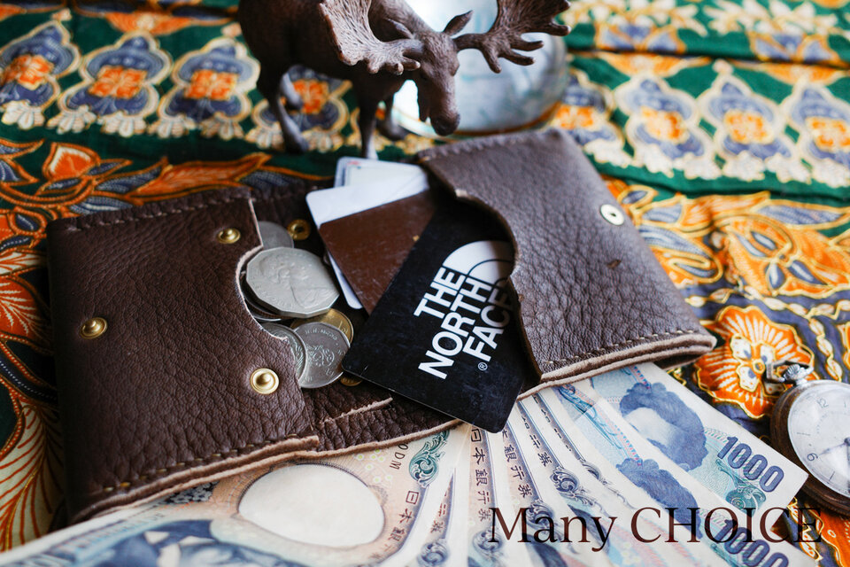 やみつきエルクのコンパクト２つ折り財布（焦げ茶）