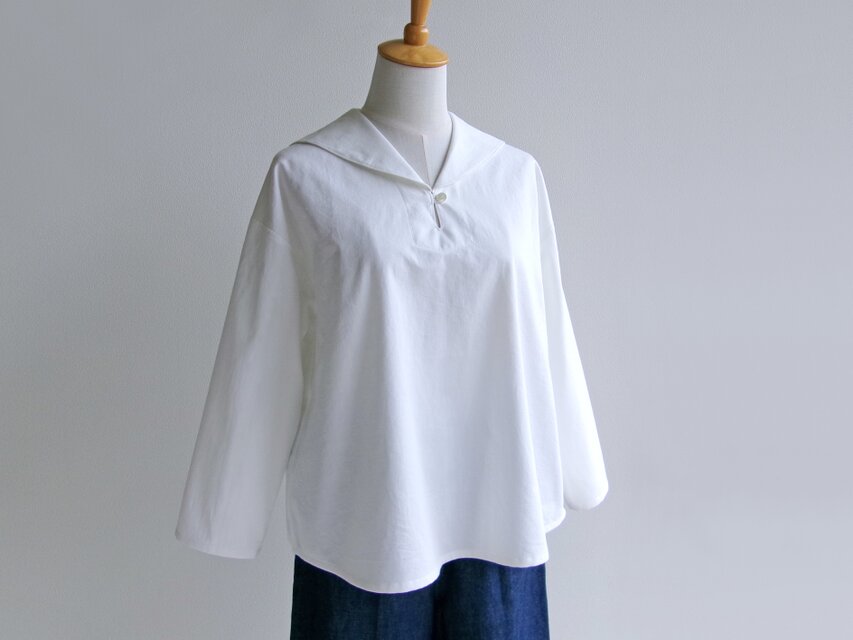 ホワイトデニムのセーラーカラー・プルオーバー（児島6オンスデニム）受注製作