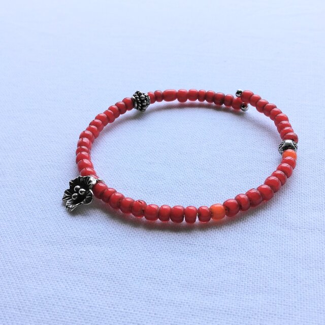 「ホワイトハート」とカレンsilver＊＊＊ワイヤーブレスレット＊＊＊