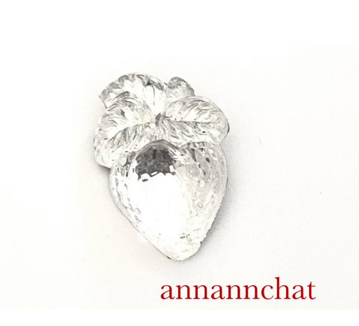 【 いちご（苺　西ドイツ製　１９４０年代　ビンテージ　ピンブローチ】フルーツ　イチゴ　