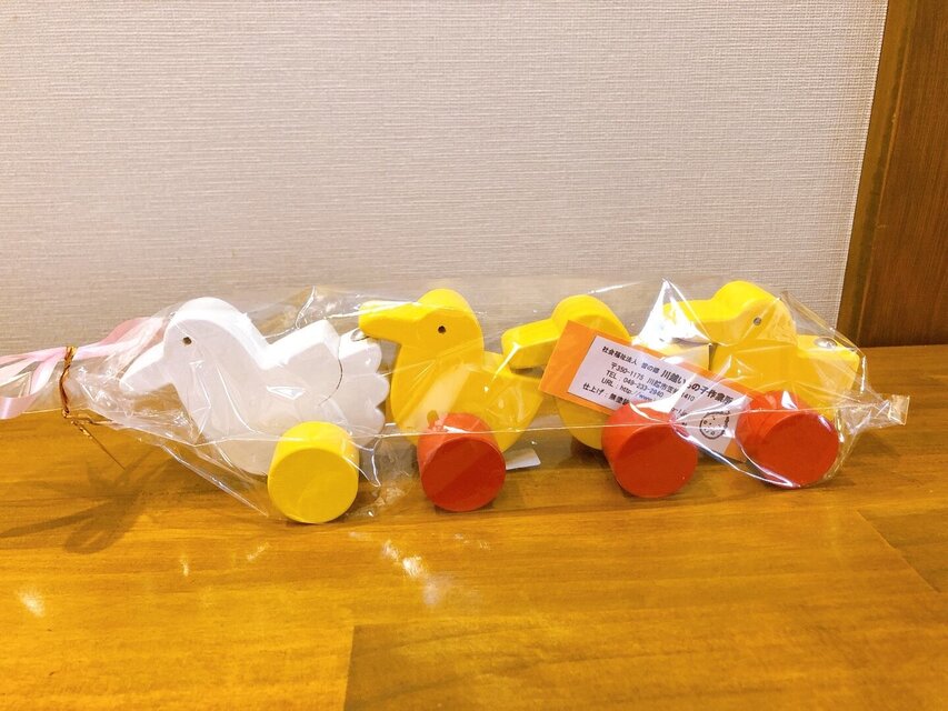 やさしい木のおもちゃ【仲良しアヒルの親子】