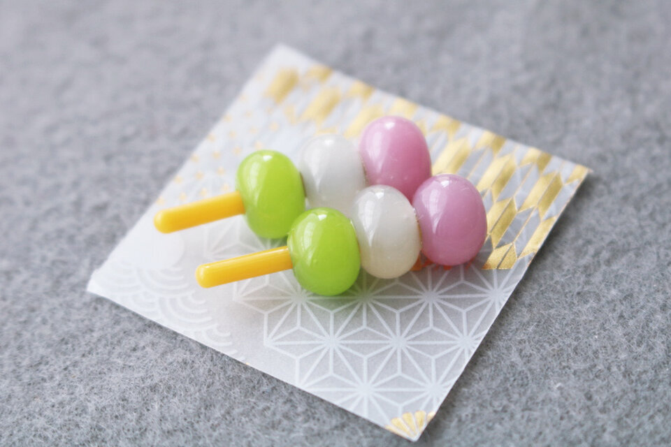 ガラスのミニチュア和菓子・三色団子　★ガラスのミニチュア和菓子店★