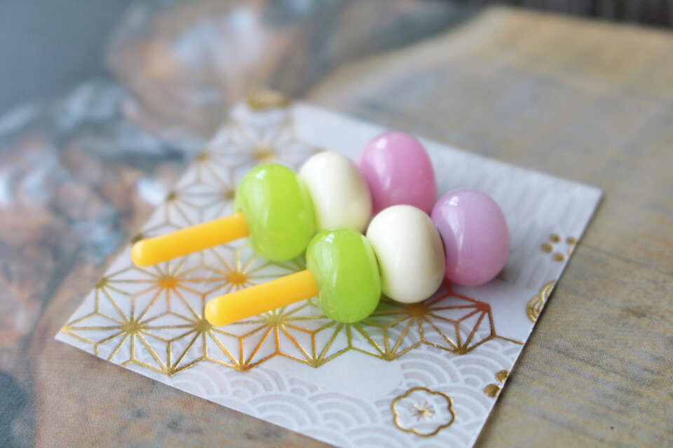 ガラスのミニチュア和菓子・三色団子　★ガラスのミニチュア和菓子店★