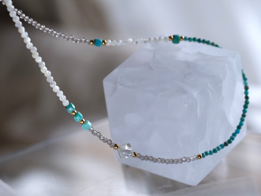 sturquoise ＆mother of pearl necklace：天然石ターコイズ