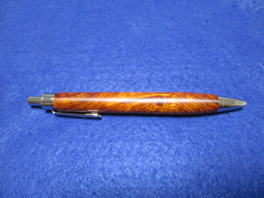 ココボロ 瘤杢 ワシントン条約規制材 椿油仕上げ 木軸ボールペン