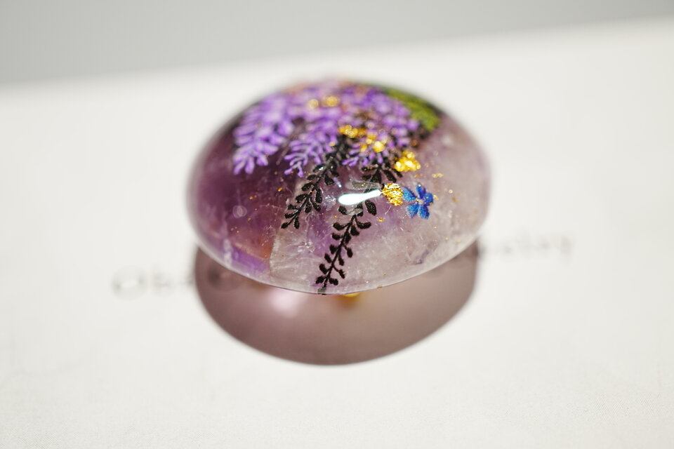 春の超早割2025 天然石アメジストと藤、金箔の帯留め ポニーフック